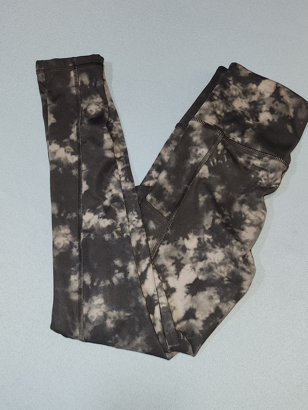 American Eagle Outfitters Womens Tie-Dye The Everything Pocket Legging. Small.